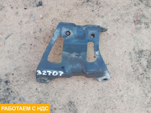 Кронштейн усилителя переднего бампера